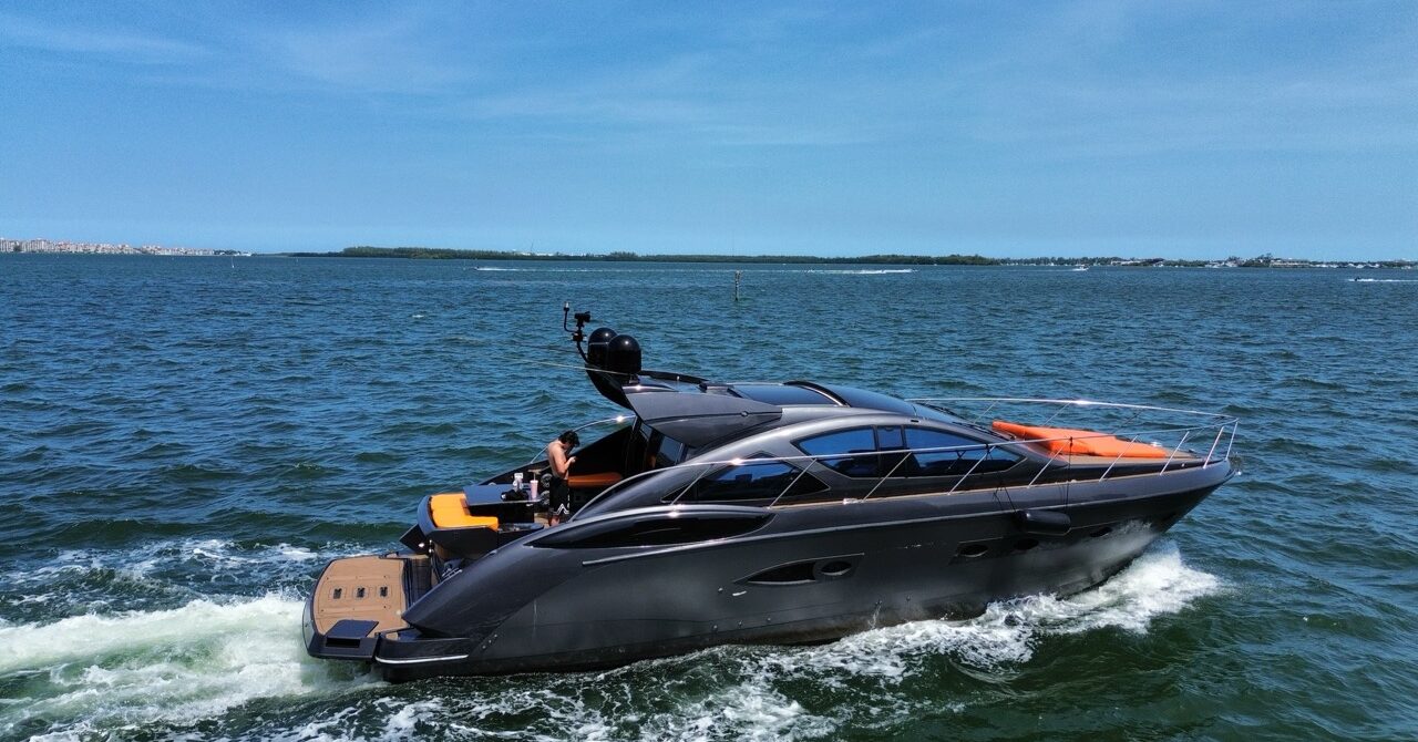Azimut 50′ Nero