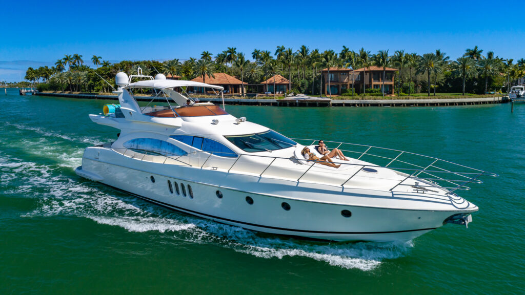 Azimut 68′ Forever