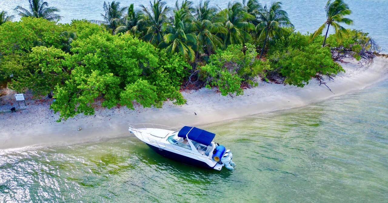 Monterrey 37' 4 Monterrey 37′