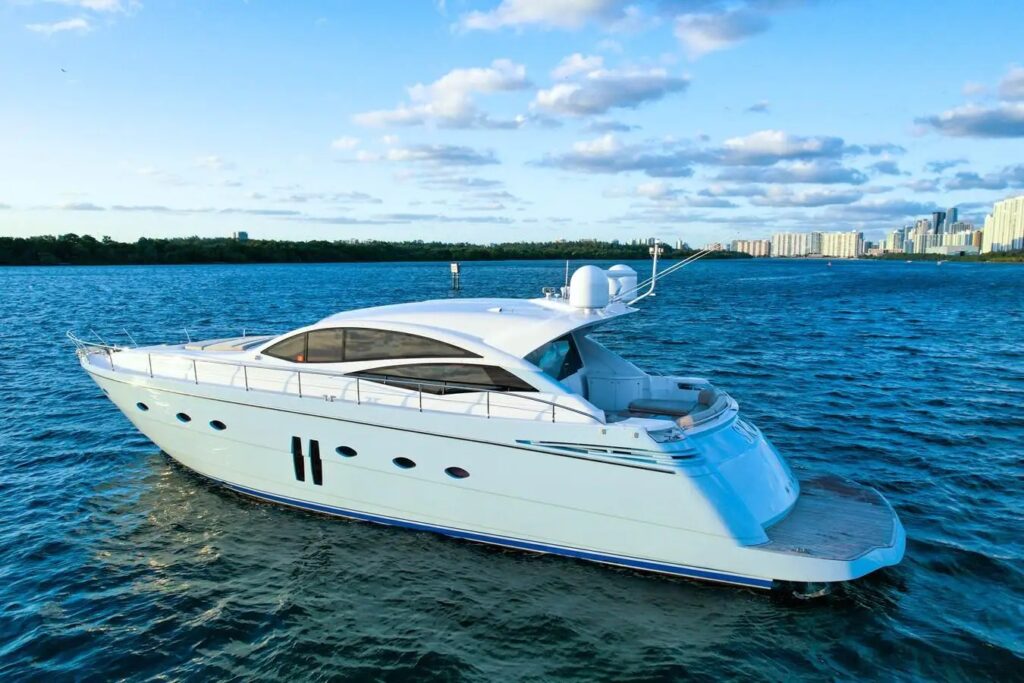 Pershing 68′ Sky