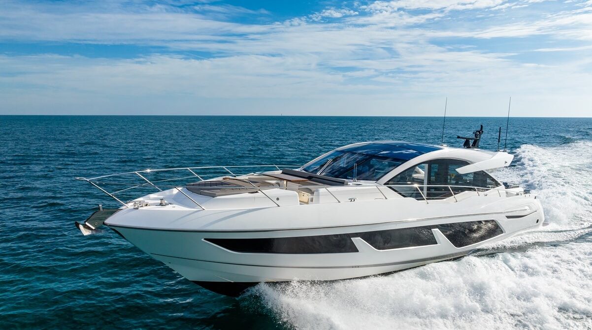 Sunseeker 74′ Below Deck
