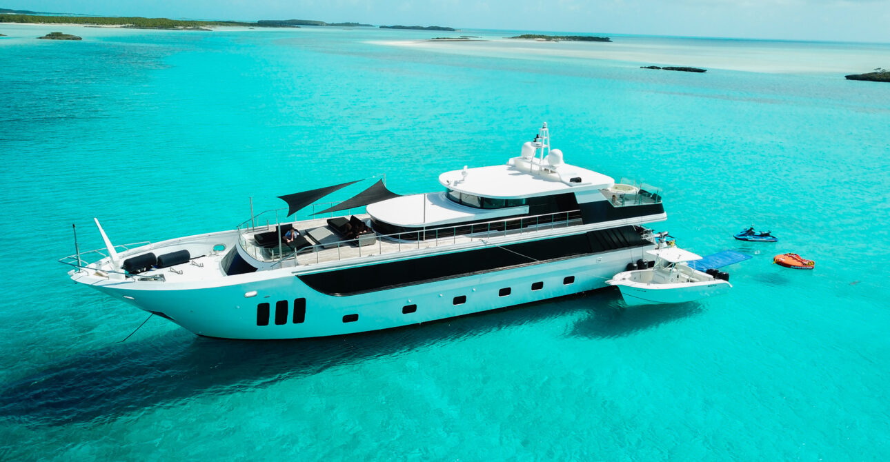 Privilege 110 ft - Mega Yacht 5 Privilege 110 ft – Mega Yacht