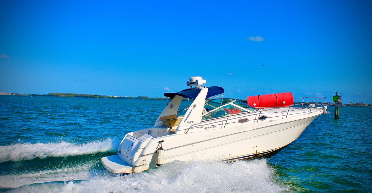 Sea Ray 31' 9 Sea Ray 31′