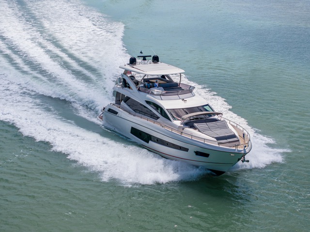 Sunseeker 85′ Helios