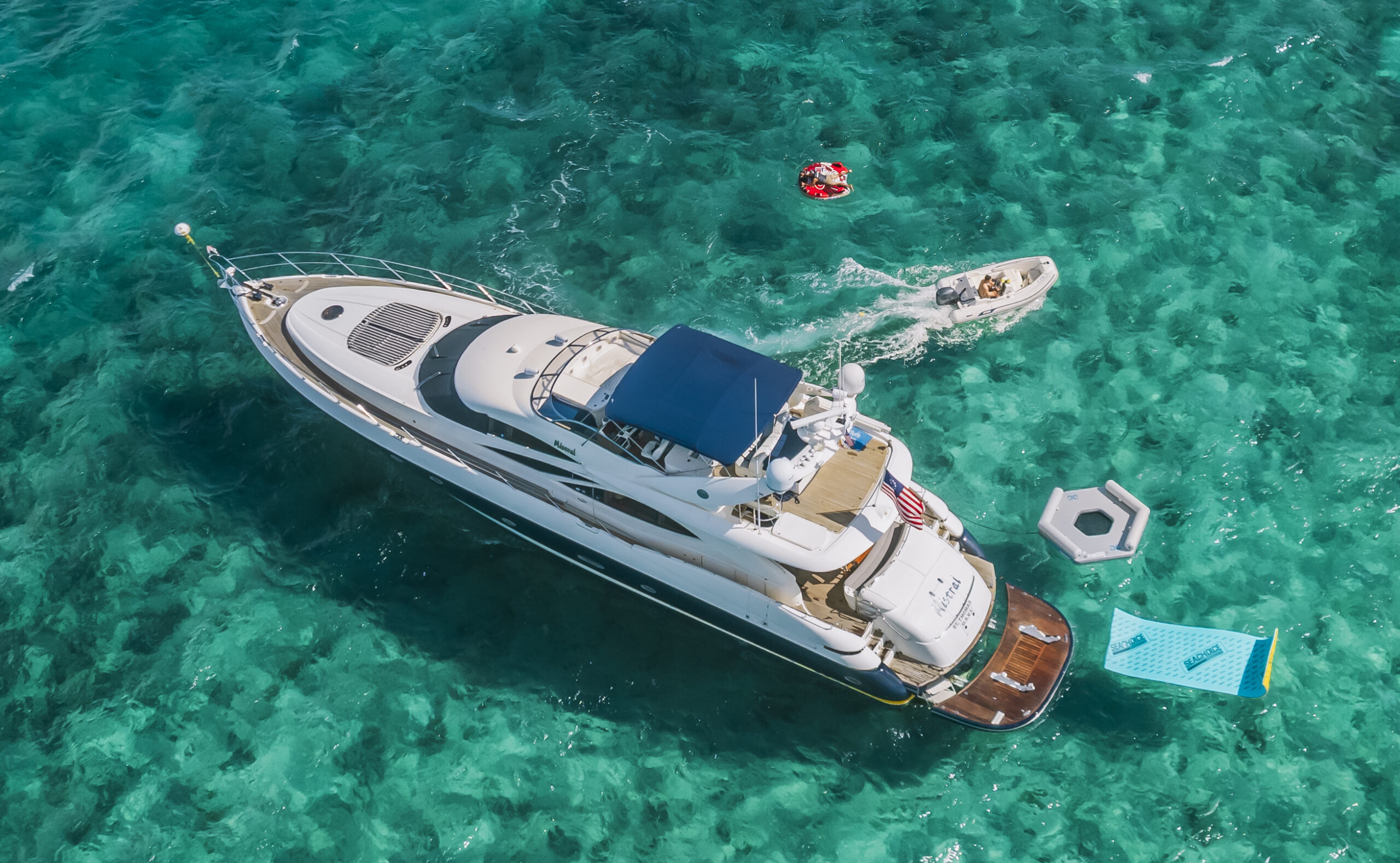 Miami yacht charter — Sunseeker 90 cruising Miami