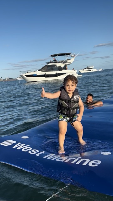 Private Yacht Charter Miami — sandbar experience