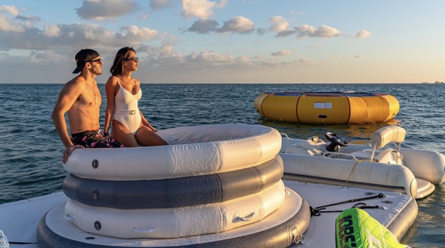 Miami yacht tours — family day on the water