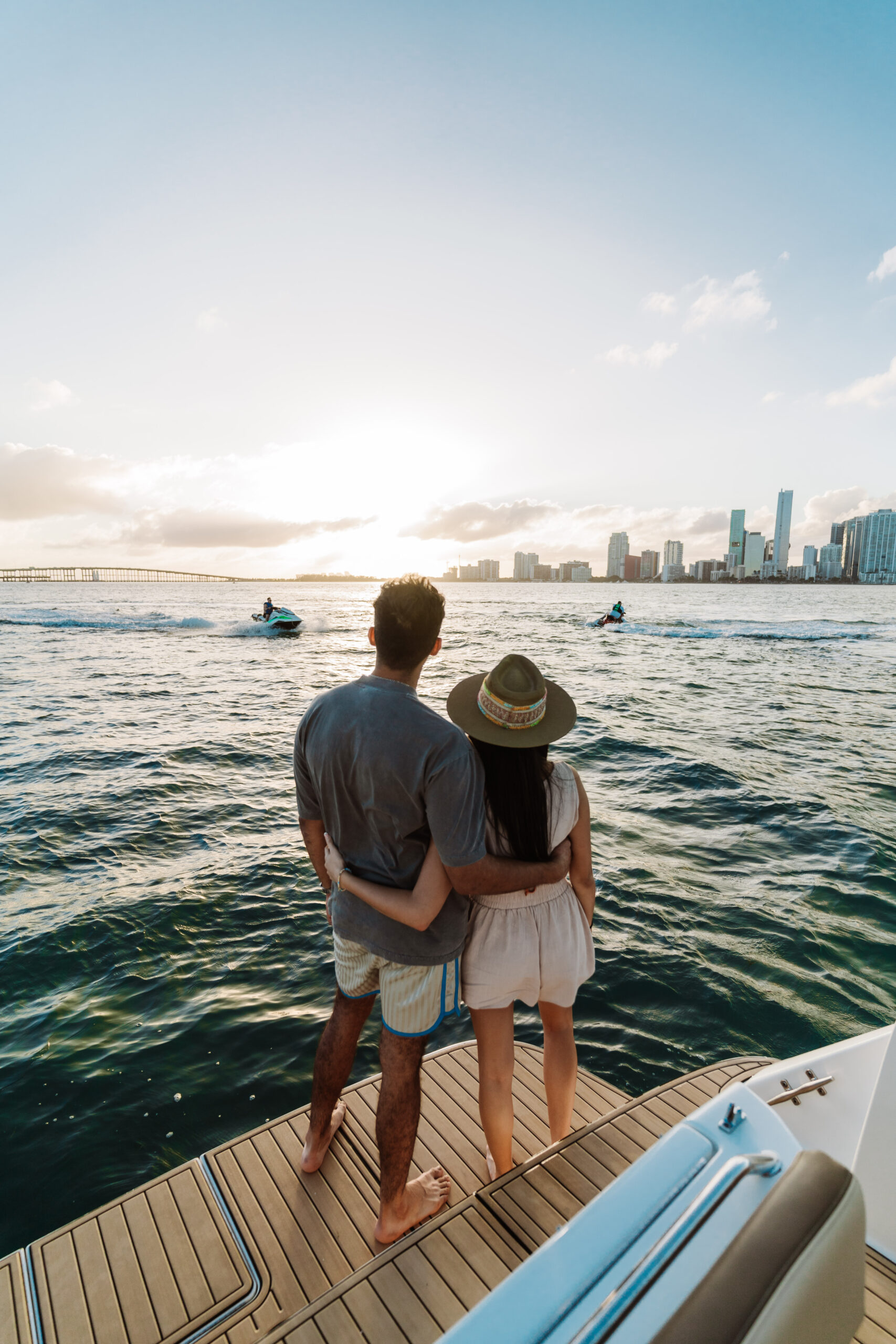 Miami Boat Rentals & Tours — Sea Ray 40 charter
