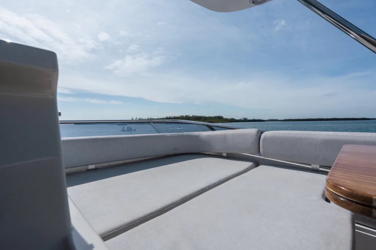 Azimut 50 ft - Bimini Charters 20 Aft deck dining setup