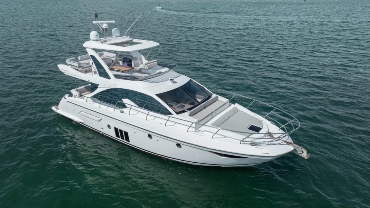Azimut 50 ft - Bimini Charters 5 Aft cockpit lounge β teak deck