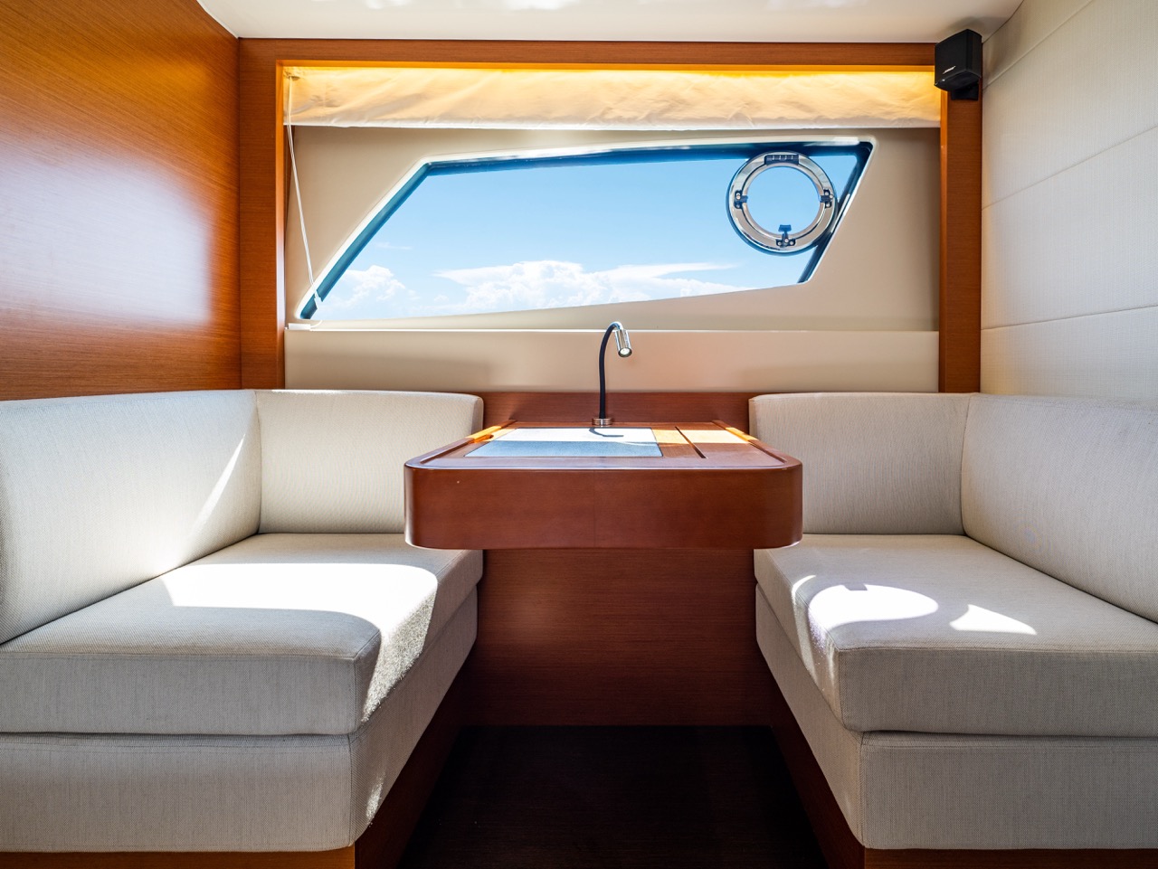 Prestige 55 ft - Bimini Charters 31 Guest cabin perspective