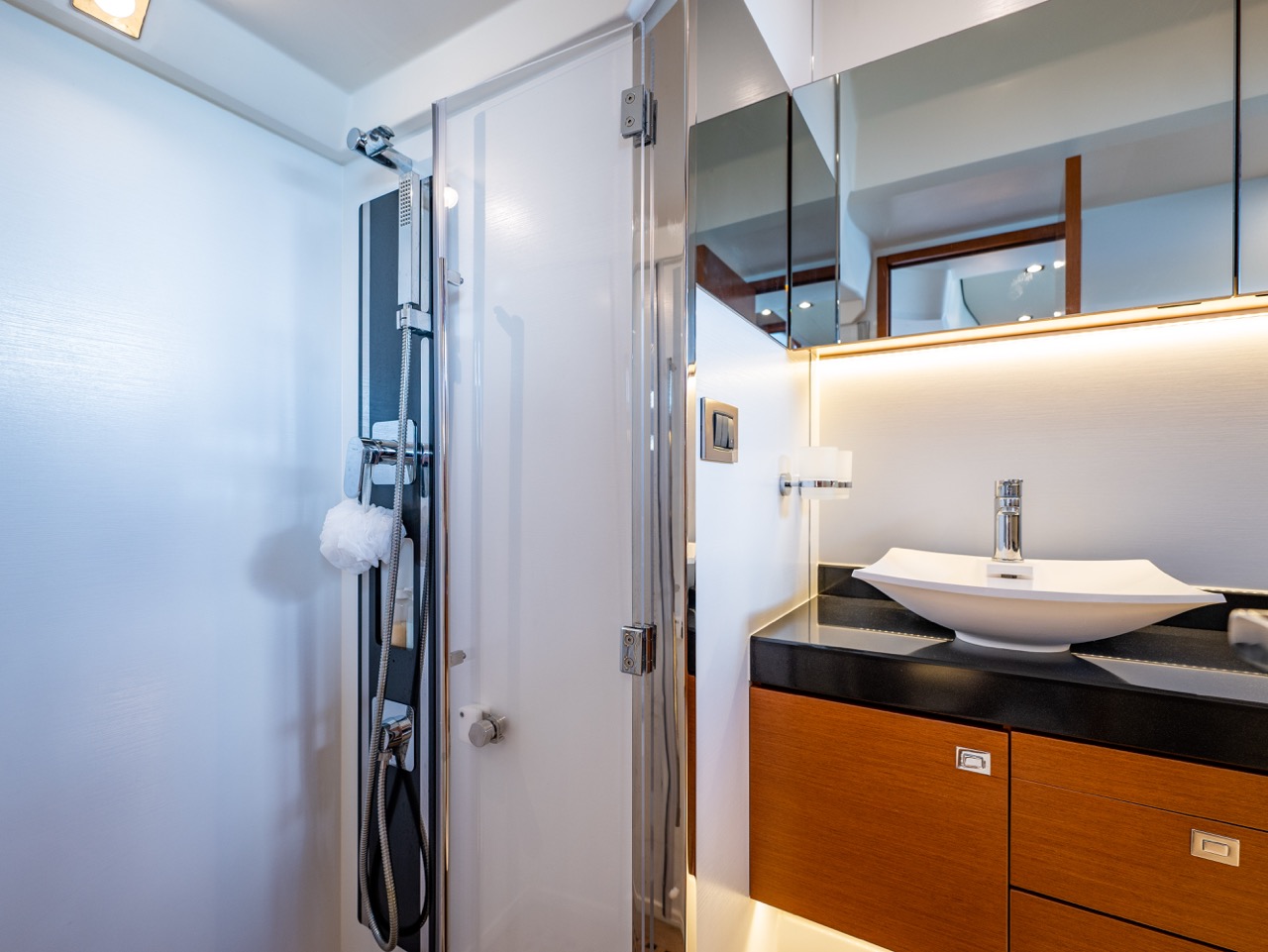 Prestige 55 ft - Bimini Charters 33 Storage and cabinetry