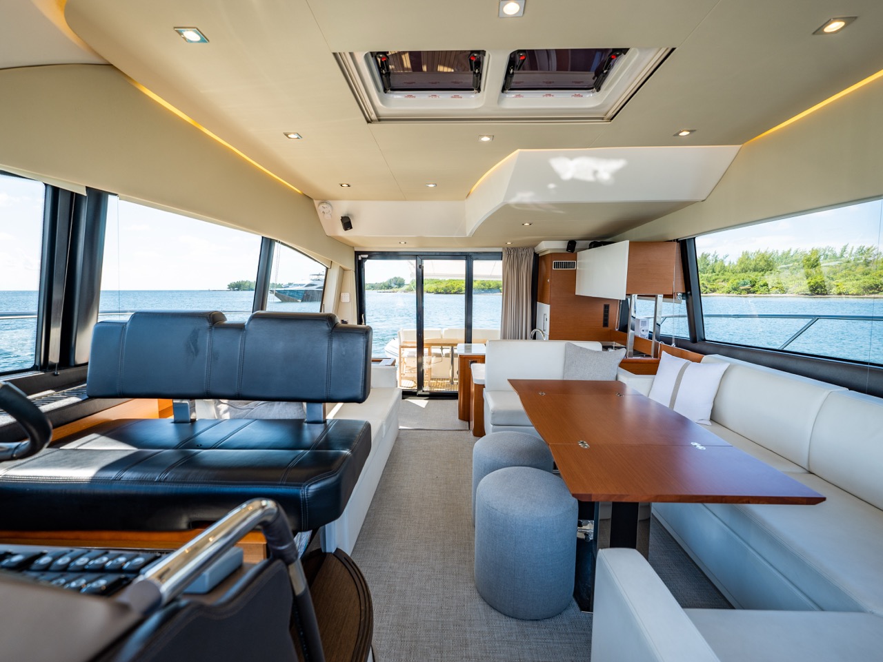 Prestige 55 ft - Bimini Charters 44 Lounge seating detail