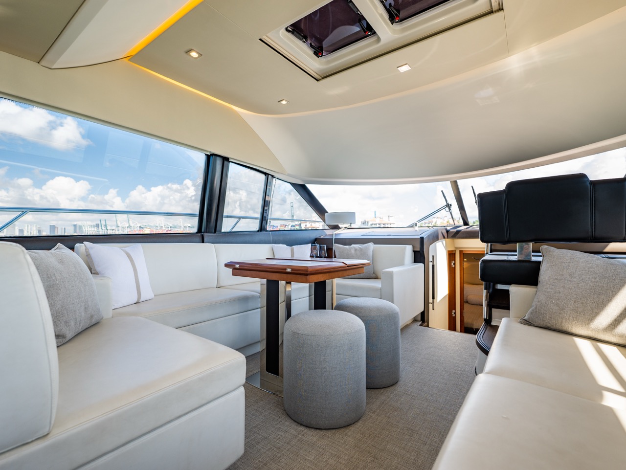 Prestige 55 ft - Bimini Charters 49 Galley countertop β close-up