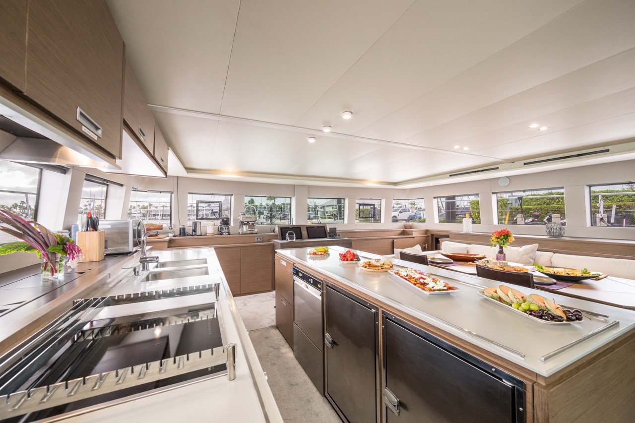 Lagoon Cat 70 ft - Bimini Charters 7 Cabin berth β Photo 18