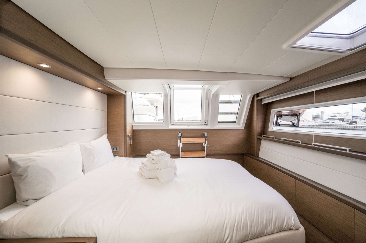 Lagoon Cat 70 ft - Bimini Charters 15 Galley overview β Photo 8