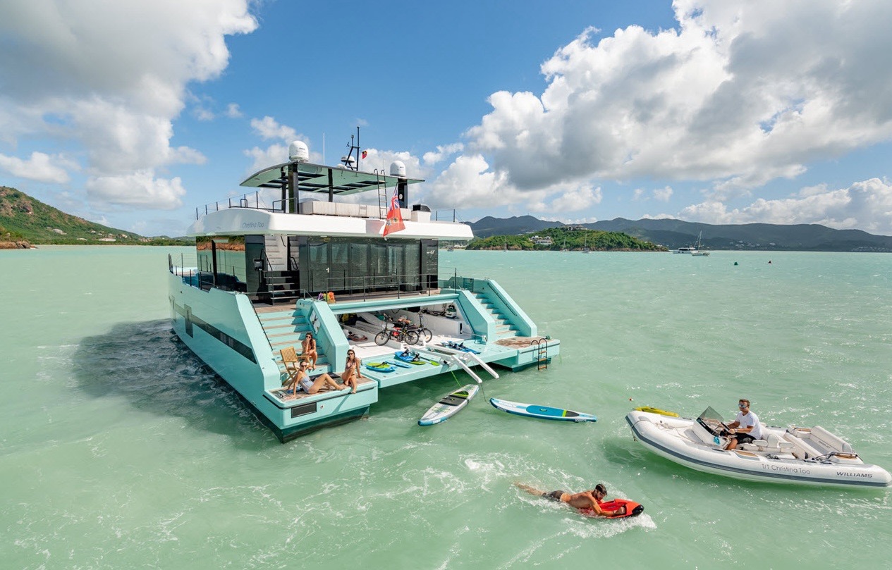 Sunreef Power Cat 70 ft - Bimini Charter 17 Underway β top view