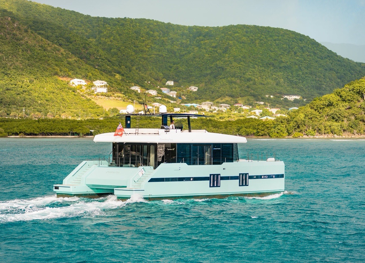 Sunreef Power Cat 70 ft - Bimini Charter 10 Side profile at dock