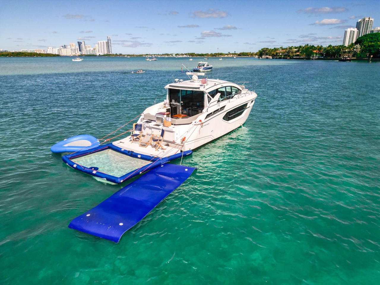 Cantius 45 ft - Bimini Charters 8 Galley β compact & modern