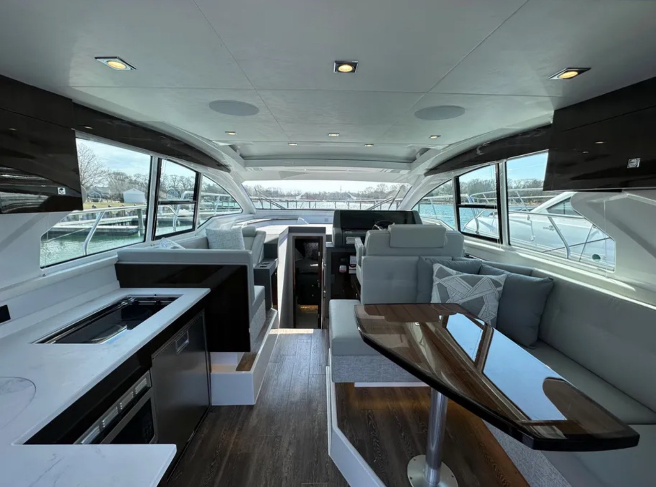 Cantius 45 ft - Bimini Charters 14 Salon seating β starboard view