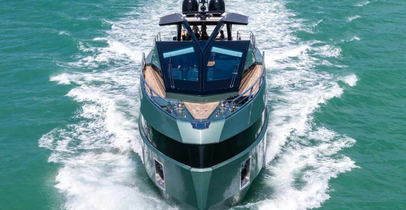 Matzu Wally 95 ft - The most luxurious yacht in Miami 6 Matzu Wally 95 ft – The most luxurious yacht in Miami