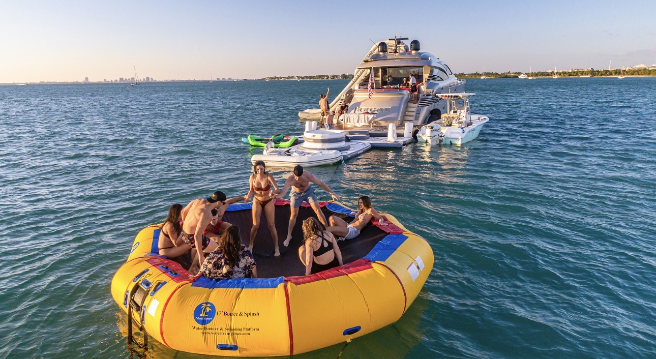 Home 18 Private Yacht Charter in Miami – Luxury Boat Rentals and Tours