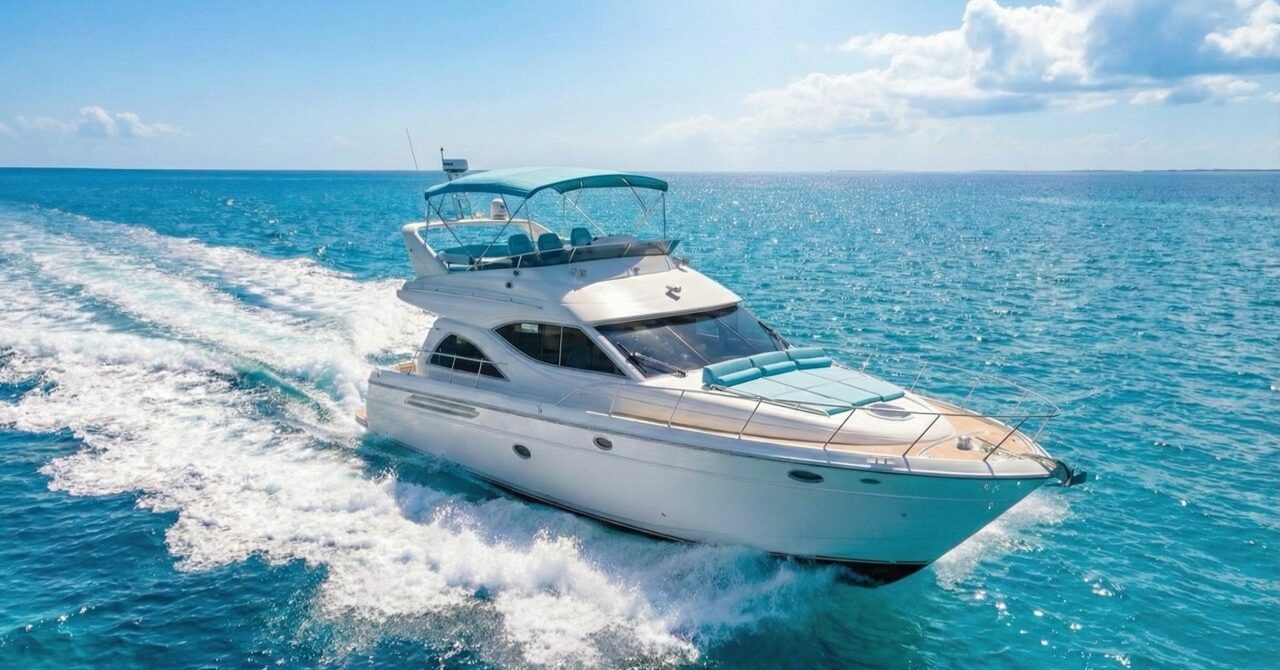 Maxium 51 Ft “Blue” – Miami River Boats